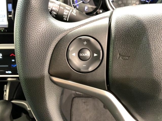 フィット 13G・Lパッケージ あんしんPKG 1年保証 ナビVXM-165VFi TV Rカメラ CD録音 BTオ-ディオ DVD ドラレコ ETC LEDライト VSA クルコン アルミ スマートキー 盗難防止装置 整備記録簿(9枚目)