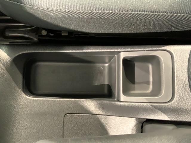 フィット 13G・Lパッケージ あんしんPKG 1年保証 ナビVXM-165VFi TV Rカメラ CD録音 BTオ-ディオ DVD ドラレコ ETC LEDライト VSA クルコン アルミ スマートキー 盗難防止装置 整備記録簿(28枚目)