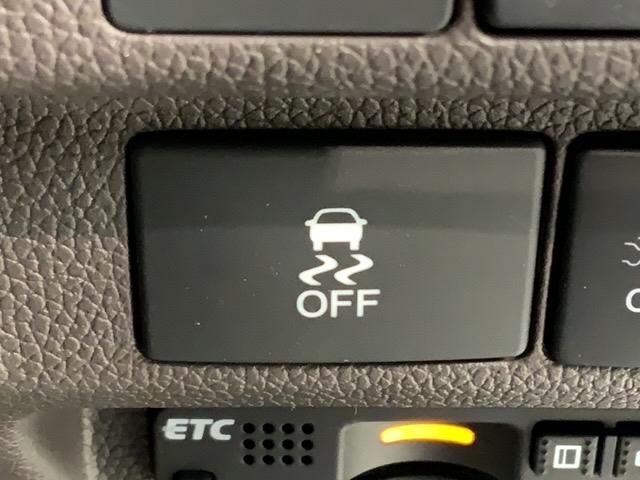 フリード Ｇ・ホンダセンシング　１年保証　ワンオ－ナ－　ナビ　ＴＶ　Ｒカメラ　ＣＤ録音　ＢＴオ－ディオ　ＤＶＤ　ＥＴＣ　両側電動ドア　ＶＳＡ　クルコン　スマ－トキ－　盗難防止装置　整備記録簿　ＡＡＣ　スペアキ－　ドアバイザ－　Ｆセグ（14枚目）