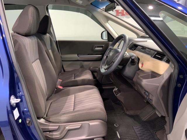 フリード Ｇ・ホンダセンシング　１年保証　ワンオ－ナ－　ナビ　ＴＶ　Ｒカメラ　ＣＤ録音　ＢＴオ－ディオ　ＤＶＤ　ＥＴＣ　両側電動ドア　ＶＳＡ　クルコン　スマ－トキ－　盗難防止装置　整備記録簿　ＡＡＣ　スペアキ－　ドアバイザ－　Ｆセグ（18枚目）