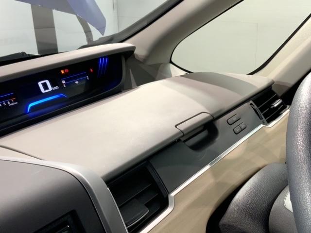 フリード Ｇ・ホンダセンシング　１年保証　ワンオ－ナ－　ナビ　ＴＶ　Ｒカメラ　ＣＤ録音　ＢＴオ－ディオ　ＤＶＤ　ＥＴＣ　両側電動ドア　ＶＳＡ　クルコン　スマ－トキ－　盗難防止装置　整備記録簿　ＡＡＣ　スペアキ－　ドアバイザ－　Ｆセグ（29枚目）