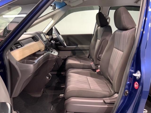 フリード Ｇ・ホンダセンシング　１年保証　ワンオ－ナ－　ナビ　ＴＶ　Ｒカメラ　ＣＤ録音　ＢＴオ－ディオ　ＤＶＤ　ＥＴＣ　両側電動ドア　ＶＳＡ　クルコン　スマ－トキ－　盗難防止装置　整備記録簿　ＡＡＣ　スペアキ－　ドアバイザ－　Ｆセグ（30枚目）