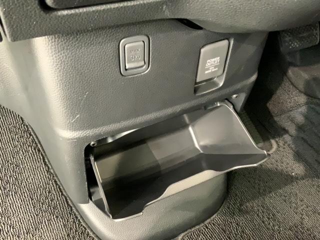 N-BOXカスタム L H SENSING 最長5年保証 ナビVXU-227NBi TV Rカメラ CD録音 BTオ-ディオ DVD Rモニター シートヒーター ETC LEDライト VSA 両側電動ドア クルコン フォグ(28枚目)