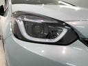 LEDヘッドライトは、点灯の瞬間から最大光量を発揮し、突然暗くなるトンネルなどでの安定感を高めます。
