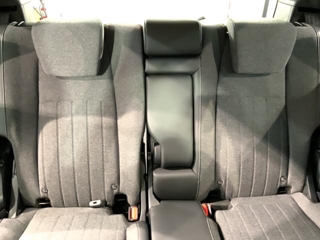 フィット ｅ：ＨＥＶホーム　ＨＳＥＮＳＩＮＧ新車保証試乗車ワンオーナー　前後誤発進抑制機能　助手席エアバッグ　運転席エアバッグ　１オナ　ＬＥＤライト　ＵＳＢ接続　バックカメラ　ＡＢＳ　サイドエアバッグ　オートクルーズコントロール（33枚目）