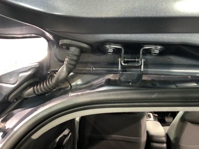 フィット ｅ：ＨＥＶホーム　ＨＳＥＮＳＩＮＧ新車保証試乗車ワンオーナー　前後誤発進抑制機能　助手席エアバッグ　運転席エアバッグ　１オナ　ＬＥＤライト　ＵＳＢ接続　バックカメラ　ＡＢＳ　サイドエアバッグ　オートクルーズコントロール（43枚目）