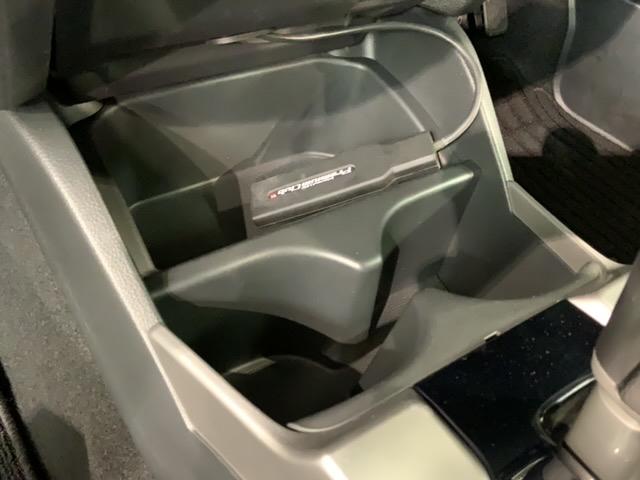 フィット 13G・Lパッケージ あんしんPKG 1年保証 ナビVXM-152VFi TV Rカメラ CD録音 DVD ドラレコ ETC LEDライト VSA アルミ ドアバイザー スマートキー 盗難防止装置 整備記録簿 AAC(27枚目)