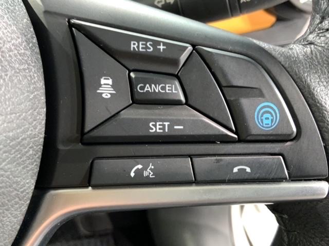 キックス Ｘツートーンインテリアエディション　２ト－ン　最長５年保証　純正ナビ　ＴＶ　Ｒカメラ　マルチビュー　ＣＤ録音　ＢＴオ－ディオ　ＤＶＤ　ドラレコ　衝突軽減Ｂ　ＥＴＣ　ＬＥＤライト　横滑り防止　シートヒーター　クルコン　アルミ　フォグ（10枚目）