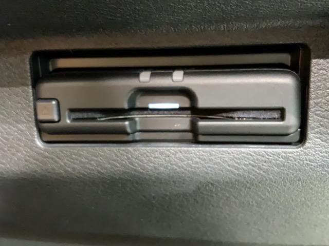 キックス Ｘツートーンインテリアエディション　２ト－ン　最長５年保証　純正ナビ　ＴＶ　Ｒカメラ　マルチビュー　ＣＤ録音　ＢＴオ－ディオ　ＤＶＤ　ドラレコ　衝突軽減Ｂ　ＥＴＣ　ＬＥＤライト　横滑り防止　シートヒーター　クルコン　アルミ　フォグ（13枚目）