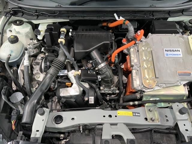 キックス Ｘツートーンインテリアエディション　２ト－ン　最長５年保証　純正ナビ　ＴＶ　Ｒカメラ　マルチビュー　ＣＤ録音　ＢＴオ－ディオ　ＤＶＤ　ドラレコ　衝突軽減Ｂ　ＥＴＣ　ＬＥＤライト　横滑り防止　シートヒーター　クルコン　アルミ　フォグ（44枚目）