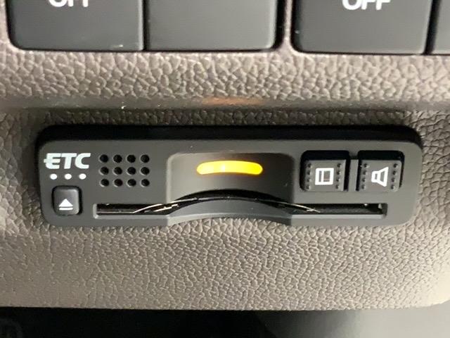 フリード Ｇ・ホンダセンシング　最長５年保証　ワンオーナー　ナビ　ＴＶ　Ｒカメラ　ＢＴオ－ディオ　ＤＶＤ　ドラレコ　ＥＴＣ　ＬＥＤライト　両側電動ドア　ＶＳＡ　シ－トヒ－タ－　クルコン　スマ－トキ－　スペアキ－　盗難防止装置　ＡＡＣ（13枚目）