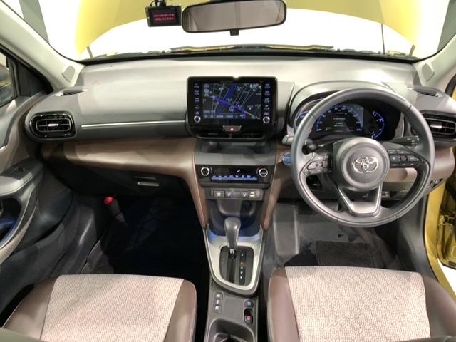 ヤリスクロス ハイブリッドZ 2ト-ン 最長5年保証 ワンオ-ナ- 純正ナビ Rカメラ マルチビュ- BTオ-ディオ ドラレコ 衝突軽減B ETC LEDライト 横滑り防止 シ-トヒ-タ- クルコン アルミ スマ-トキ- AAC(8枚目)