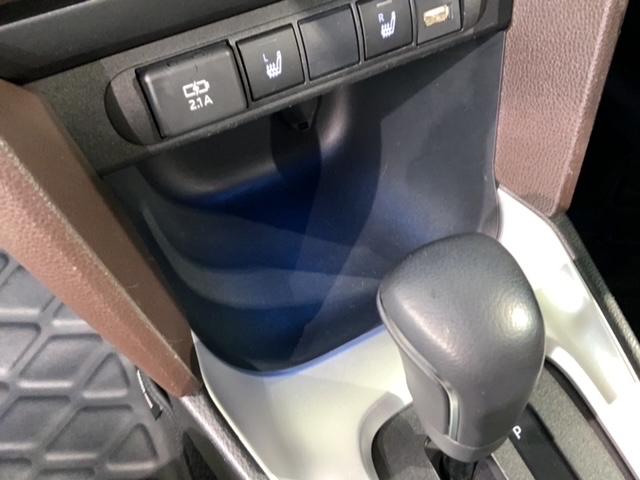 ヤリスクロス ハイブリッドZ 2ト-ン 最長5年保証 ワンオ-ナ- 純正ナビ Rカメラ マルチビュ- BTオ-ディオ ドラレコ 衝突軽減B ETC LEDライト 横滑り防止 シ-トヒ-タ- クルコン アルミ スマ-トキ- AAC(27枚目)