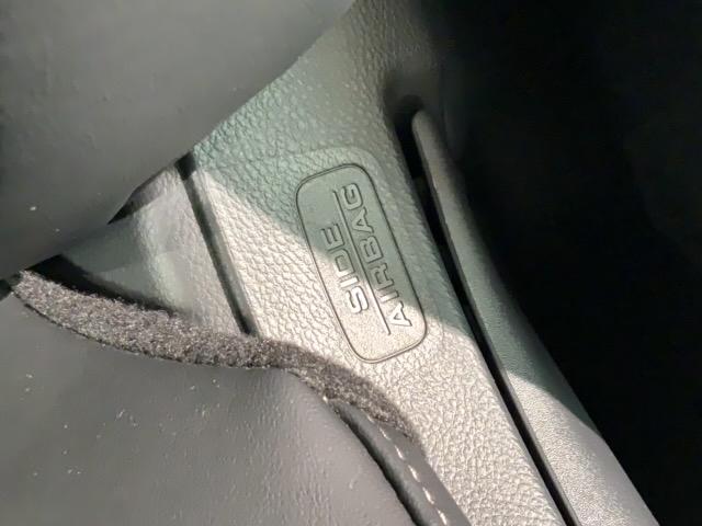 ヴェゼル e:HEVZ HSENSING 最長5年保証 ワンオ-ナ- 衝突回避支援ブレーキ機能 1オナ スマキ Pトランク フルオートエアコン エアバッグ 両席エアバック Rカメ 記録簿付 パワーウィンドウ LEDランプ(25枚目)