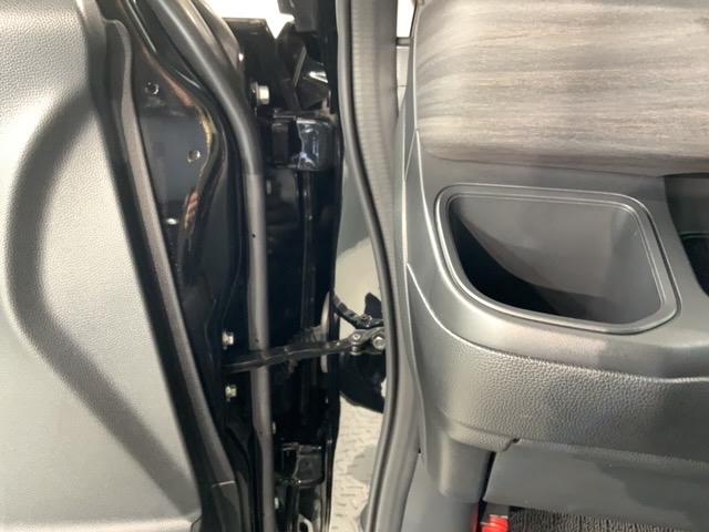 フリード クロスター・ホンダセンシング　Ｈ　ＳＥＮＳＩＮＧ　最長５年保証　ワンオ－ナ－　ナビＶＸＭ－２２４ＶＦｉ　ＴＶ　Ｒカメラ　ＣＤ録音　ＢＴオ－ディオ　ＤＶＤ　ドラレコ　ＥＴＣ　ＬＥＤライト　両側電動ドア　ＶＳＡ　アルミ　スマ－トキ－（42枚目）