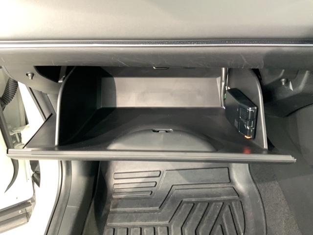 ヴェゼル e:HEVZ H SENSING 最長5年保証 ワンオ-ナ- 純正ナビTV Rカメラ BTオ-ディオ ETC LEDライト VSA シ-トヒ-タ- クルコン アルミ スマ-トキ- スペアキ-盗難防止装置 整備記録簿(26枚目)