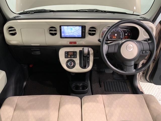 ミラココア ココアＸ　１年保証　ワンオーナー　純正ナビ　ＴＶ　Ｒカメラ　ベンチシート　ドアバイザー　スマートキー　盗難防止装置　整備記録簿　ＡＡＣ　Ｗエアバッグ　セキュリティー　パワーウインド　フルフラット　インテリキー（8枚目）