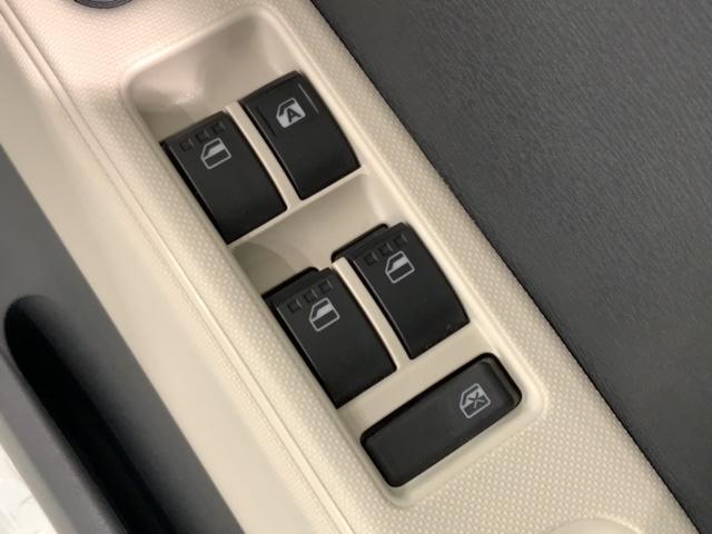 ミラココア ココアＸ　１年保証　ワンオーナー　純正ナビ　ＴＶ　Ｒカメラ　ベンチシート　ドアバイザー　スマートキー　盗難防止装置　整備記録簿　ＡＡＣ　Ｗエアバッグ　セキュリティー　パワーウインド　フルフラット　インテリキー（12枚目）