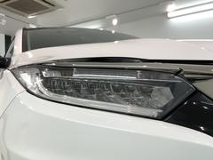 ＬＥＤヘッドライトは、点灯の瞬間から最大光量を発揮し、突然暗くなるトンネルなどでの安定感を高めます。 7