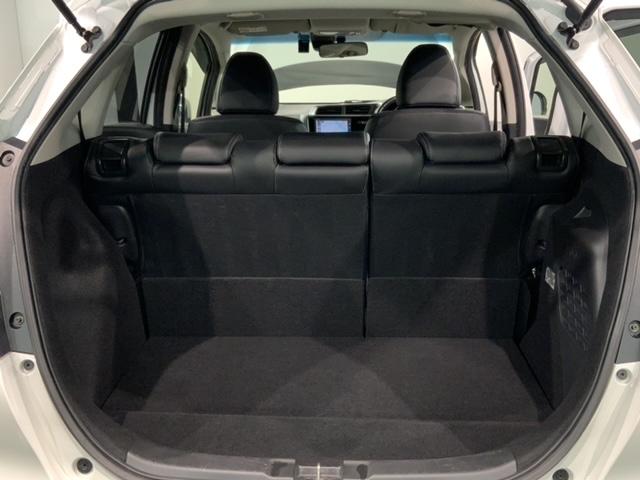 フィットハイブリッド Ｌ　ホンダセンシング　最長５年保証　ナビＶＸＭ－１９４Ｃｉ　Ｒカメラ　ＢＴオ－ディオ　ドラレコ　ＥＴＣ　ＬＥＤライト　ＶＳＡ　クルコン　フォグ　ドアバイザー　スマートキー　盗難防止装置　整備記録簿　ＡＡＣ　Ｗエアバッグ（37枚目）