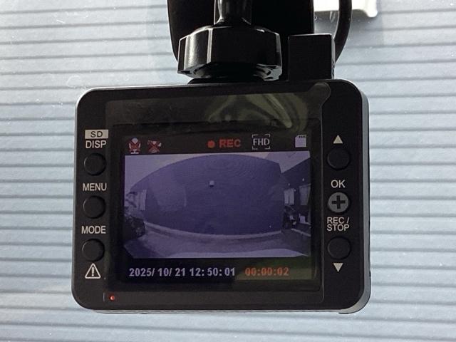 N-BOX ベースグレード 2年間 走行距離無制限 保証付 レンタUP 禁煙車 ワンオーナー 8インチインターナビ フルセグTV BTA 前ドラレコ バックカメラ シートヒーター ETC 左側電動スライドドア スマートキー(21枚目)