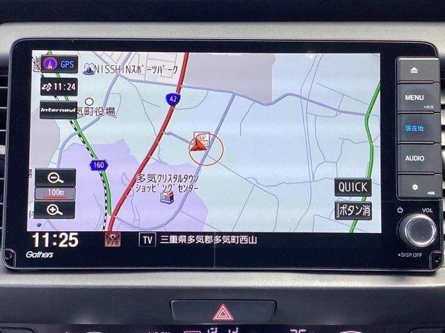 フィット ｅ：ＨＥＶリュクス　１年間　走行距離無制限　保証付　禁煙車　ワンオーナー　９インチインターナビ　フルセグＴＶ　Ｂｌｕｅｔｏｏｔｈ　ＤＶＤ再生　前後ドラレコ　ＥＴＣ　Ｂカメラ　シートヒーター　アルミホイール　スマートキー（9枚目）