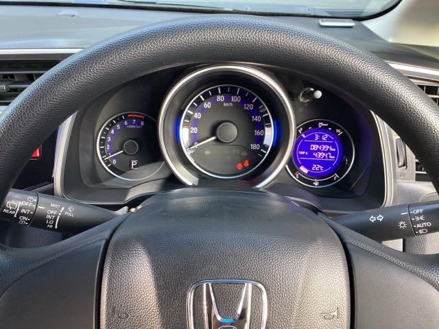 フィット 13G・Lパッケージ 禁煙車 ワンオーナー 7インチメモリーナビ ワンセグTV DVD再生 CD再生 ETC スマートキー スペアキー 衝突軽減ブレーキ 盗難防止装置 横滑り防止装置(16枚目)