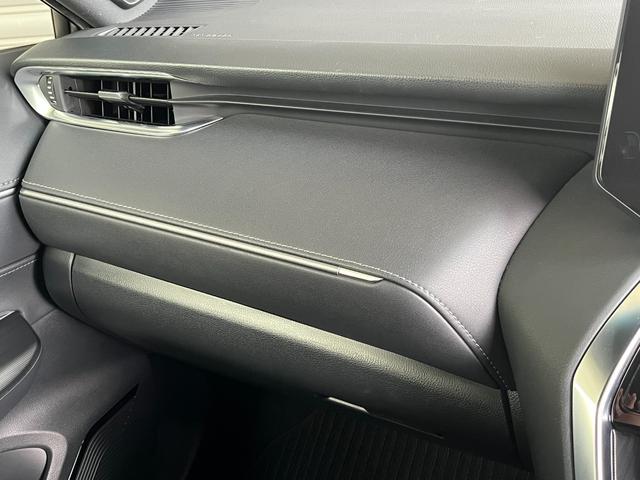 ハリアー Zレザーパッケージ 1年間 走行距離無制限 保証付 禁煙車 コネクトディスプレイ フルセグ 前ドラレコ ETC 電動シート シートエアコン サンルーフ 電動テールゲート アルミホイール 全周囲カメラ LEDヘッドライト(32枚目)