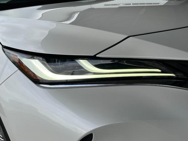 ハリアー Zレザーパッケージ 1年間 走行距離無制限 保証付 禁煙車 コネクトディスプレイ フルセグ 前ドラレコ ETC 電動シート シートエアコン サンルーフ 電動テールゲート アルミホイール 全周囲カメラ LEDヘッドライト(43枚目)