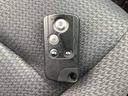 Ｓ　１年間　走行距離無制限　保証付　禁煙車　９インチインターナビ　フルセグＴＶ　Ｂｌｕｅｔｏｏｔｈ　ＤＶＤ再生　両側電動スライドドア　ＥＴＣ　Ｂカメラ　ＨＩＤライト　アルミホイール　クルコン　スマートキー（23枚目）