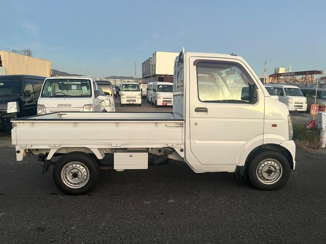 キャリイトラック ＫＣ　５速ミッション　走行４１６１０ｋｍ　切替４ＷＤ　車検２年　新品バッテリー　オイル／オイルエレメント交換　Ｔチェーン　　ラジオ　ＡＣ　ＰＳ（9枚目）
