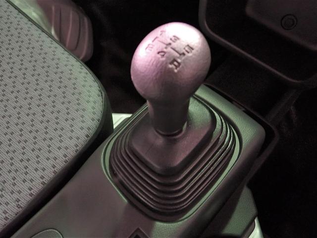 KCエアコン・パワステ 届出済未使用車/4WD/5MT/オートライト/エアコン/パワステ/純正AMFMラジオ(9枚目)