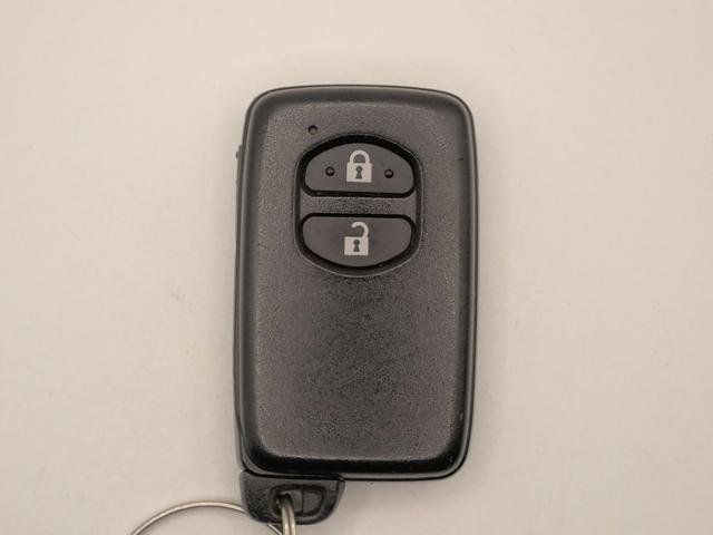 アクア Sスタイルブラック トヨタセーフティセンス/禁煙/純正ナビ(CD・DVD・BT接続)/フルセグTV/パノラミックビューモニター/ETC/前後ドラレコ/LEDヘッドライト/オートハイビーム/車線逸脱警報(9枚目)