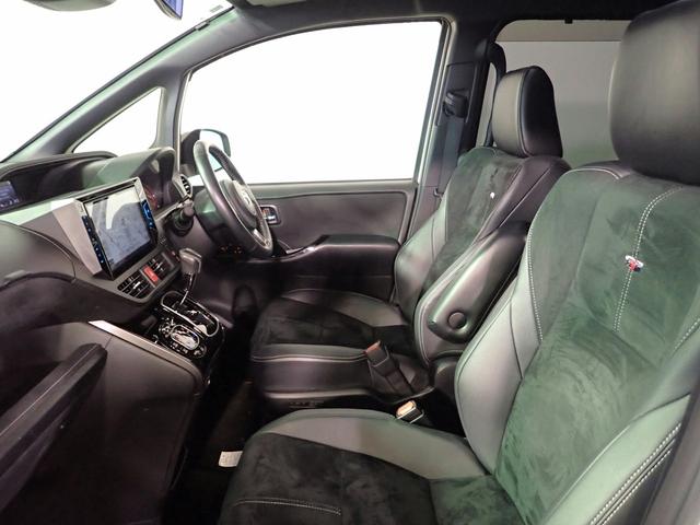 ヴォクシー ＺＳ　ＧＲスポーツ　禁煙／社外１０インチナビ（ＣＤ・ＤＶＤ・ＢＴ接続）フルセグＴＶ／バックカメラ／ミラー型ドラレコ／ＬＥＤヘッドライト／両側パワースライド／フリップダウンモニター／社外クルーズコントロール／純正１８ＡＷ（23枚目）