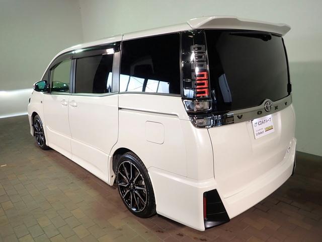 ヴォクシー ＺＳ　ＧＲスポーツ　禁煙／社外１０インチナビ（ＣＤ・ＤＶＤ・ＢＴ接続）フルセグＴＶ／バックカメラ／ミラー型ドラレコ／ＬＥＤヘッドライト／両側パワースライド／フリップダウンモニター／社外クルーズコントロール／純正１８ＡＷ（30枚目）