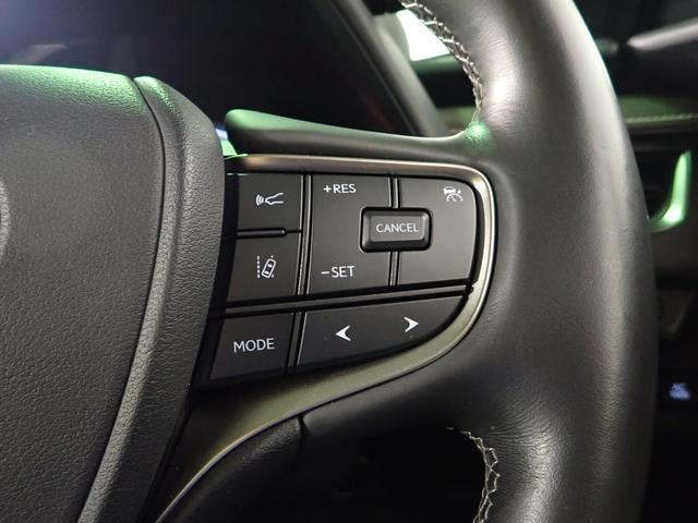 ＵＸ ＵＸ３００ｅ　バージョンＬ　ＥＶ／禁煙／純正ナビ（ＣＤ・ＤＶＤ・ＢＴ接続）／フルセグ／全方位カメラ／ＥＴＣ２．０／ドラレコ／ＬＥＤヘッドライト／サンルーフ／シートヒーター＆ベンチレーター／Ｐテールゲート／ＢＳＭ／ＡＣＣ（13枚目）