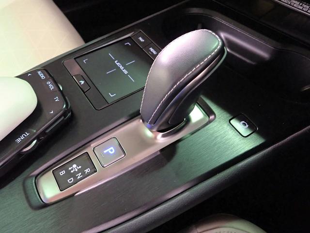 ＵＸ ＵＸ３００ｅ　バージョンＬ　ＥＶ／禁煙／純正ナビ（ＣＤ・ＤＶＤ・ＢＴ接続）／フルセグ／全方位カメラ／ＥＴＣ２．０／ドラレコ／ＬＥＤヘッドライト／サンルーフ／シートヒーター＆ベンチレーター／Ｐテールゲート／ＢＳＭ／ＡＣＣ（18枚目）