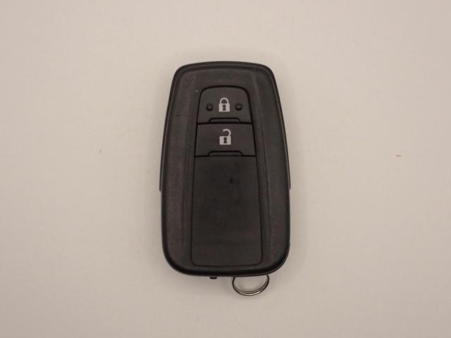 Ｃ－ＨＲ Ｇ　禁煙／純正ディスプレイ／Ｂｌｕｅｔｏｏｔｈ／全方位カメラ／ＥＴＣ／ドラレコ／ＬＥＤヘッドライト／パーキングセンサー／アダプティブクルーズＣ／ブラインドスポットＭ／セーフティセンス／ワンオーナー車（9枚目）