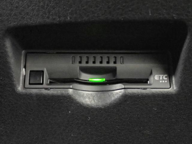 Ｃ－ＨＲ Ｇ　禁煙／純正ディスプレイ／Ｂｌｕｅｔｏｏｔｈ／全方位カメラ／ＥＴＣ／ドラレコ／ＬＥＤヘッドライト／パーキングセンサー／アダプティブクルーズＣ／ブラインドスポットＭ／セーフティセンス／ワンオーナー車（10枚目）