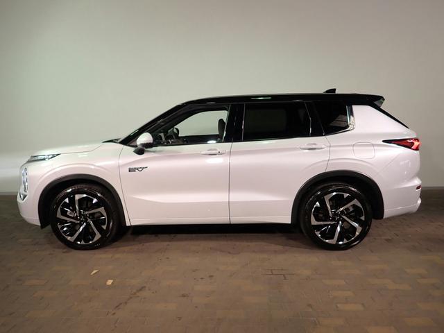 アウトランダーＰＨＥＶ Ｐ　４ＷＤ／禁煙／純正ナビ／Ｂｌｕｅｔｏｏｔｈ／スマホ連携／全方位カメラ／ＥＴＣ／ＬＥＤヘッドライト／サンルーフ／マイパイロット／Ｐシート＆シートヒーター／Ｐテールゲート／ＢＳＭ／７人乗／ワンオーナー（29枚目）