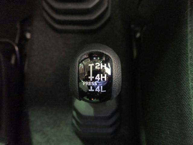 ジムニー ＸＬ　５ＭＴ／４ＷＤ／デュアルカメラブレーキサポート／社外ナビ（ＣＤ・ＤＶＤ・ＢＴ接続）フルセグ／スマートキー／オートライト／シートヒーター／スタッドレス車内有／ワンオーナー車／自社買取車（17枚目）