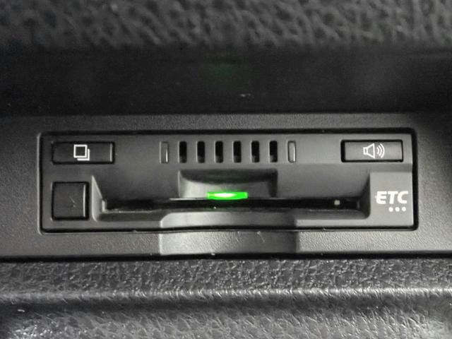 ヴォクシー ハイブリッドＺＳ　煌ＩＩＩ　禁煙／純正９インチナビ（ＣＤ・ＤＶＤ・ＢＴ接続）／フルセグＴＶ／バックカメラ／ＬＥＤヘッドライト／パーキングセンサー／両側パワースライド／フリップダウンＭ／クルーズコントロール／純正１６インチアルミ（11枚目）