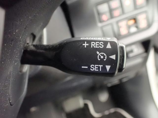 ヴォクシー ハイブリッドＺＳ　煌ＩＩＩ　禁煙／純正９インチナビ（ＣＤ・ＤＶＤ・ＢＴ接続）／フルセグＴＶ／バックカメラ／ＬＥＤヘッドライト／パーキングセンサー／両側パワースライド／フリップダウンＭ／クルーズコントロール／純正１６インチアルミ（14枚目）