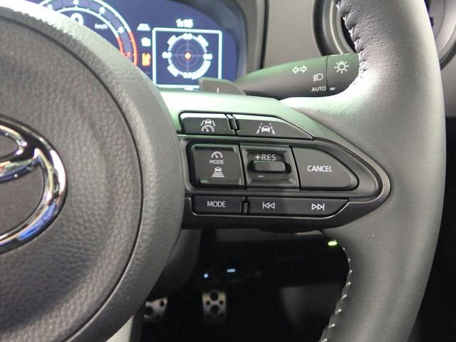 ＧＲヤリス ＲＺ　４ＷＤ／ターボ／禁煙／純正８インチナビ／Ｂｌｕｅｔｏｏｔｈ／フルセグ／バックカメラ／ＥＴＣ／ドラレコ／ＬＥＤヘッドライト／シートヒーター／レーダークルーズＣ／ブラインドスポットＭ／ワンオーナー（12枚目）