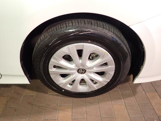 プリウス S 純正ナビ(CD・Bluetooth)ワンセグTV/バックカメラ/ETC/ドラレコ/LEDヘッドライト/トヨタセーフティセンス/レーダークルーズコントロール/パーキングセンサー/プリクラッシュセーフティ(31枚目)