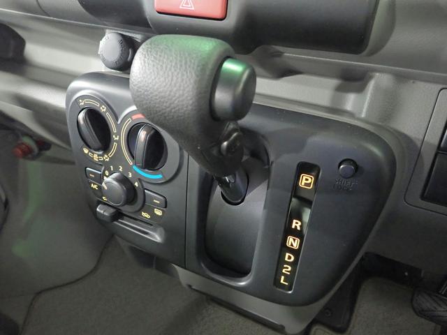 ミニキャブバン Ｅ　オートマ／エアコン／パワステ／禁煙／純正ＦＭ／ＡＭラジオ／オートライト／コーナーセンサー／ワンオーナー車（15枚目）