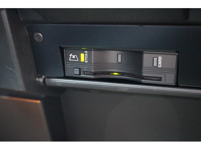 鑑定協会の厳正なチェックをし鑑定書を発行しております　走行距離管理システムや車の状態を第三者公的機関を通すことでお客様にご安心ただくためのサービスです