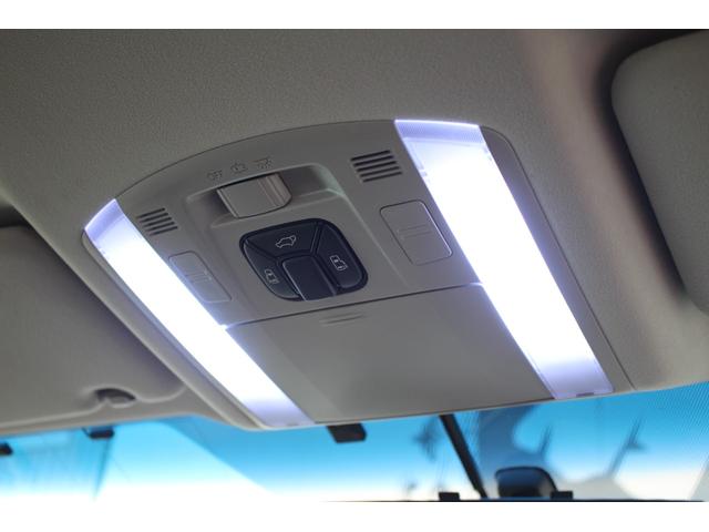 ヴェルファイア 2.4Z プラチナセレクションII 【フルセグSDナビ/Bluetooth/DVDビデオ】【ETC/バックカメラ/7人乗り】【スライドドア&リアゲート電動式/クラッツィオ製黒革調シートカバー】(27枚目)