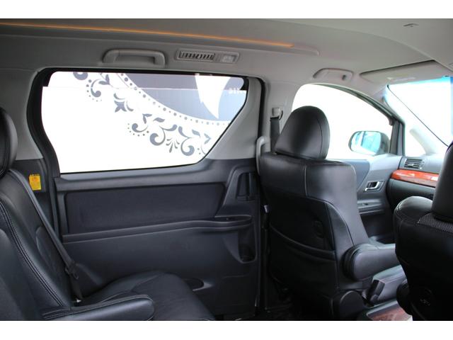 ヴェルファイア 2.4Z プラチナセレクションII 【フルセグSDナビ/Bluetooth/DVDビデオ】【ETC/バックカメラ/7人乗り】【スライドドア&リアゲート電動式/クラッツィオ製黒革調シートカバー】(44枚目)