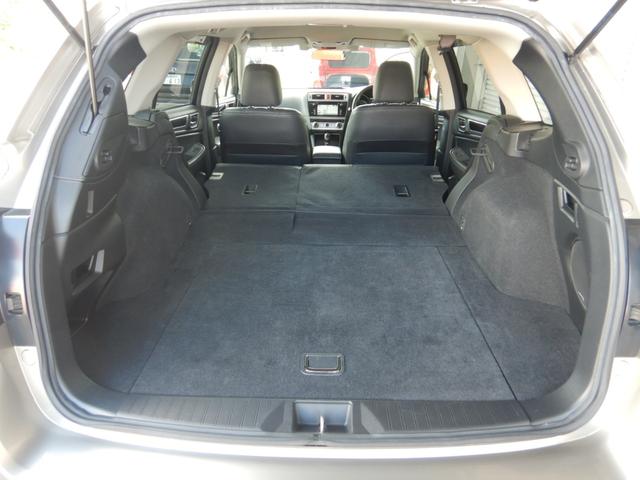 レガシィアウトバック リミテッド　Ａ型　ナビＴＶ　バックカメラ　ハーマンカードンサウンドシステム　パワーバックドア　レザーシート　シートヒーター　パワーシート　スマートキー　プッシュスタート　パドルシフト　アイサイト　ＥＴＣ　ＬＥＤ（12枚目）